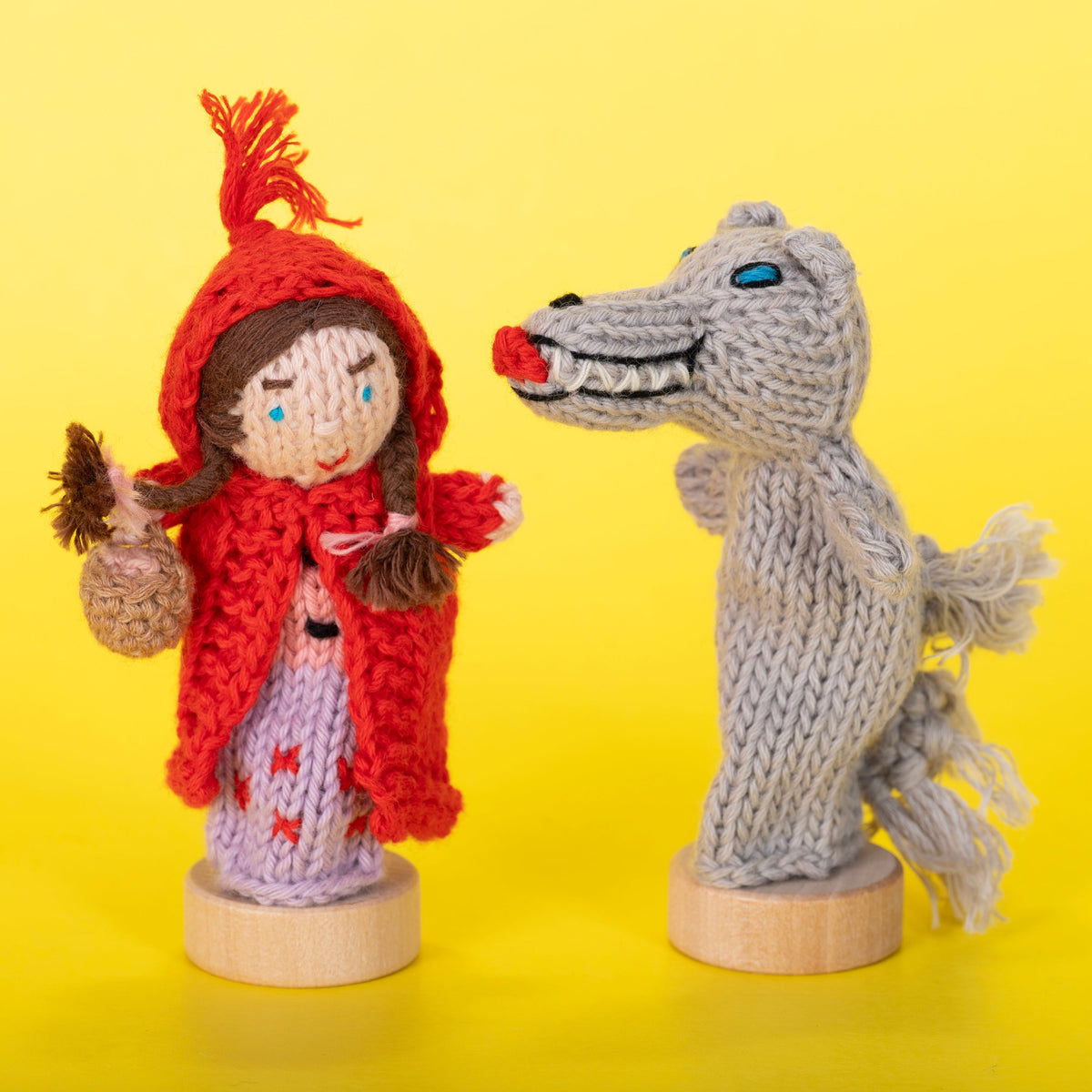 Little Red Gift Set of 4 Finger Puppets in Organic Cotton