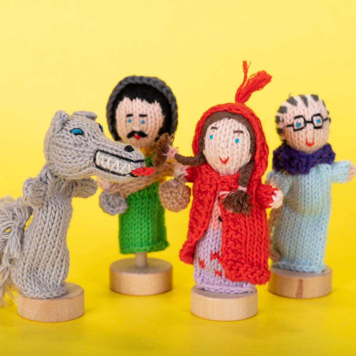 Little Red Gift Set of 4 Finger Puppets in Organic Cotton