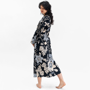 Big Passion Flower Onyx Robe 2